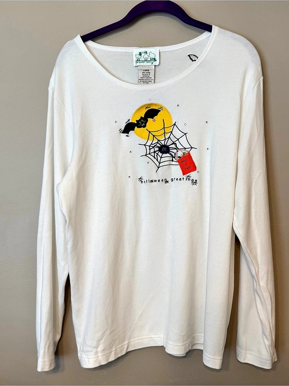 The Quacker Factory Halloween Greetings Halloween Graphic Long Sleeve Tee White